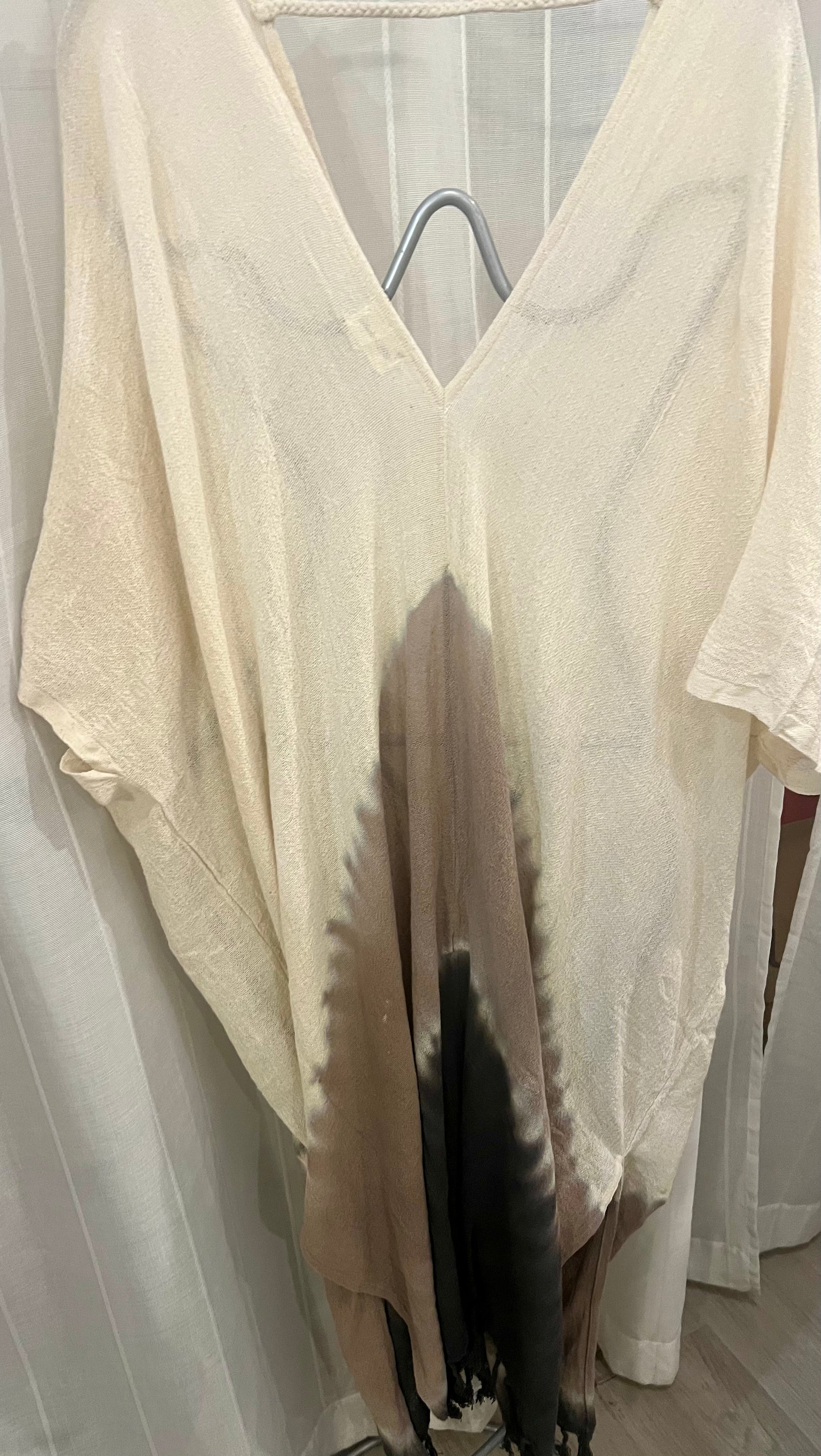 Dara Double V  maxi kaftan- tie dye Rouge