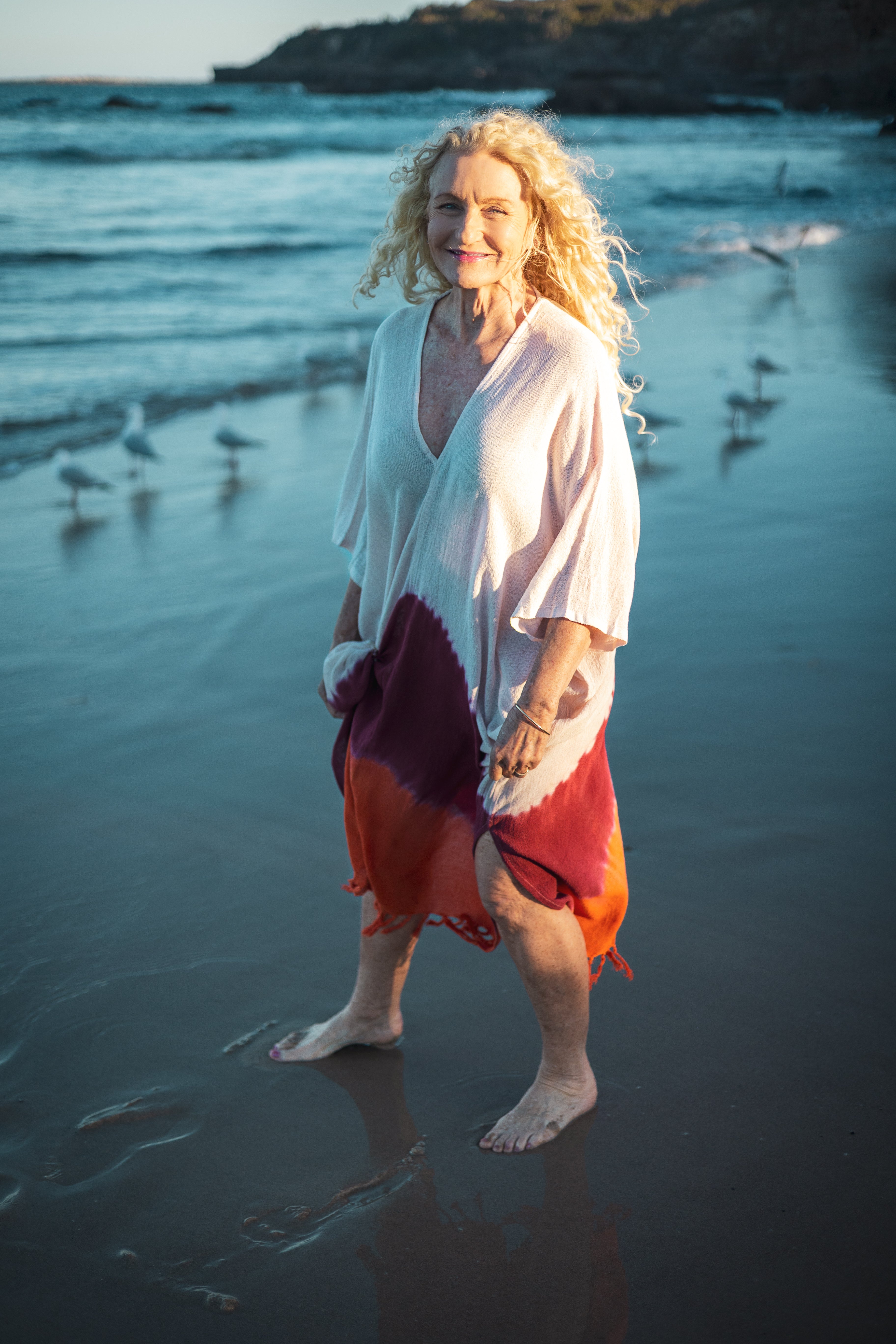 Dara Double V  maxi kaftan- tie dye Rouge