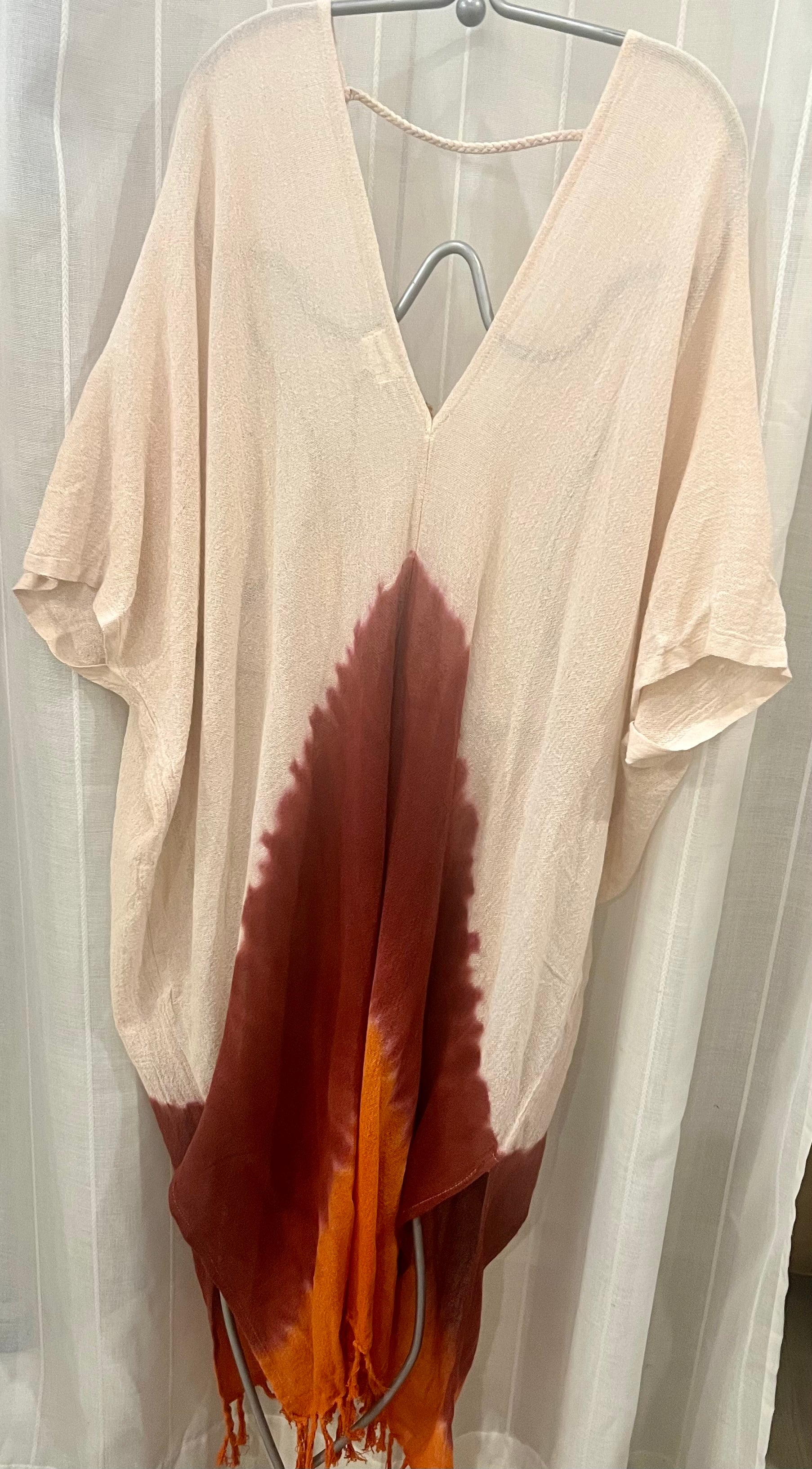 Dara Double V  maxi kaftan- tie dye Rouge