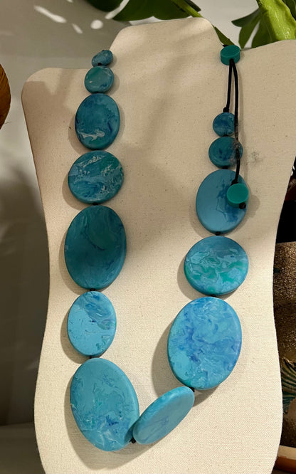Elestren Flat Stones Necklace - Various colours
