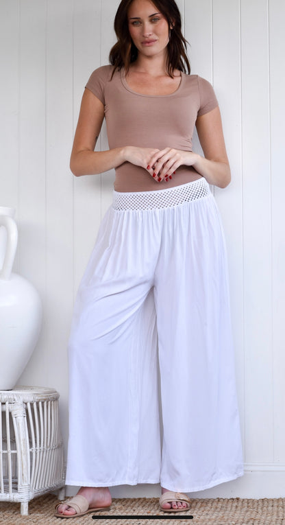 Lola flow pants- white