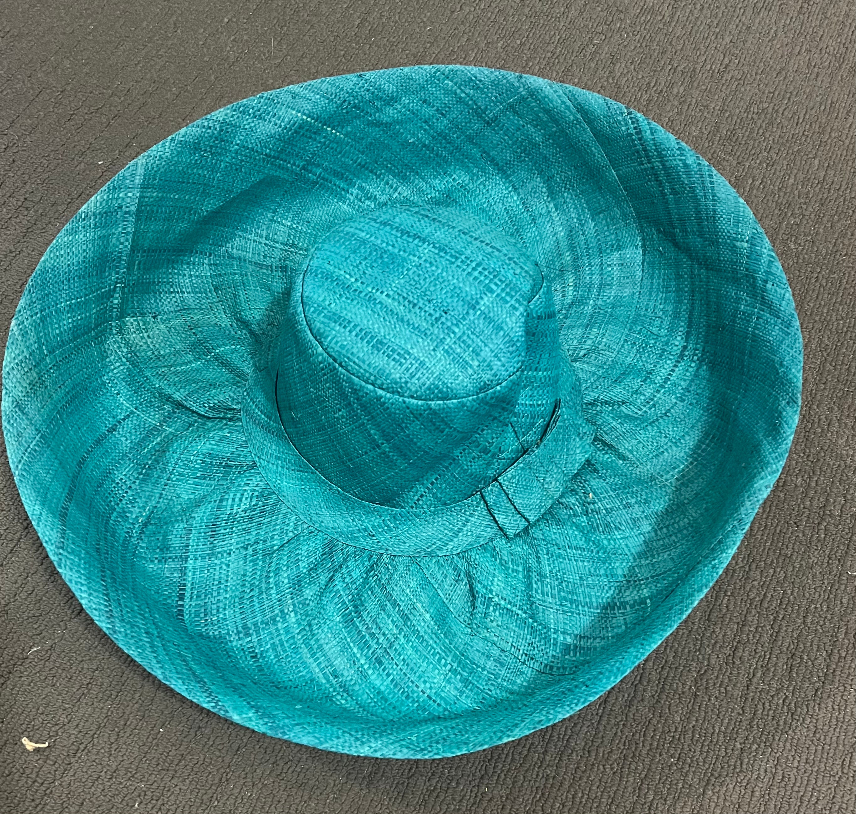 Capeline Hat - emerald