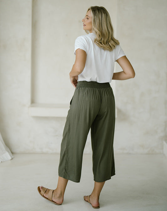 Woman wearing Freez Smocked Waistband Cropped Trousers with Pockets - Army Green