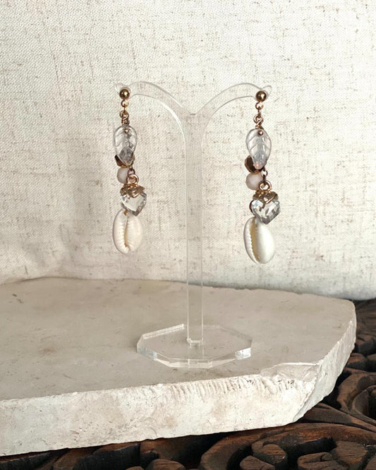 Shell whirlwind earrings