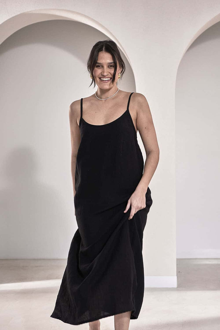 Eadie Fundamential Linen Midi - Black