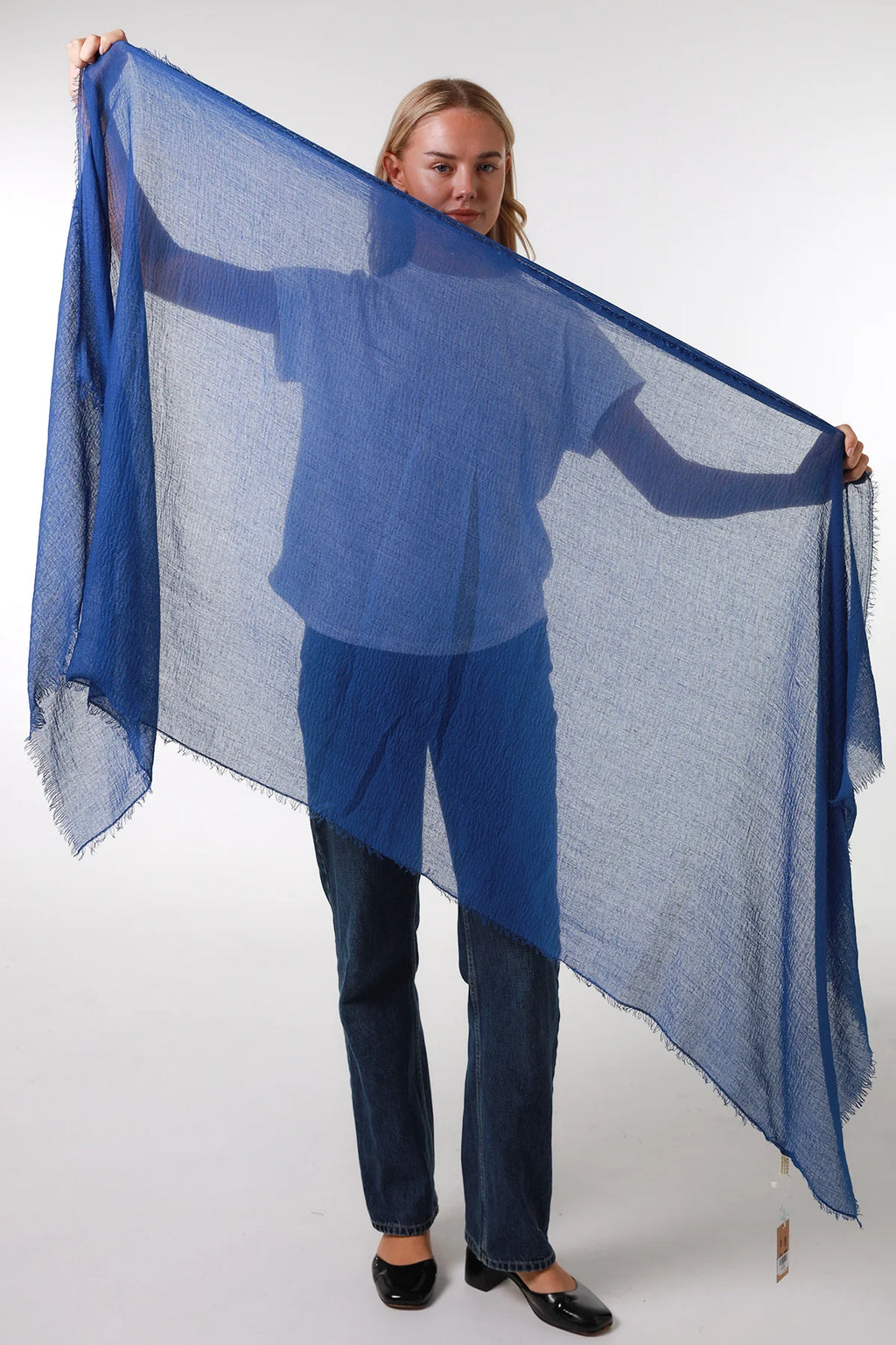 Liliana Scarf